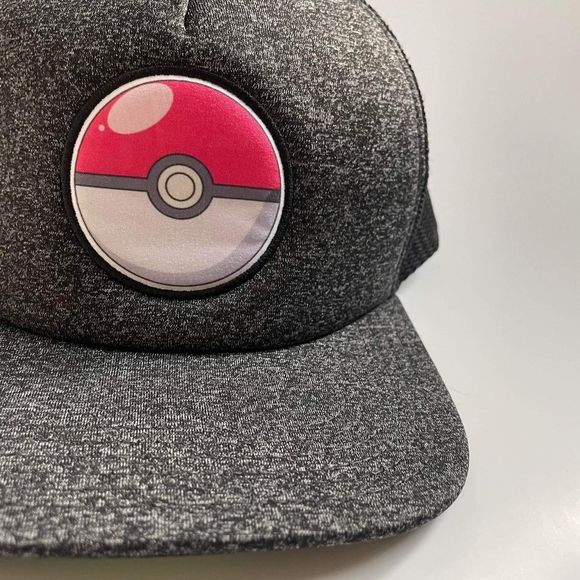 Pokemon Pokeball Emblem Trucker Snapback Kids Hat - Picture 12 of 12
